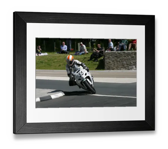 Framed Print : Andrew Neill (Suzuki) 2009 Superbike TT Framed Print : Andrew Neill (Suzuki) 2009 Superbike TT