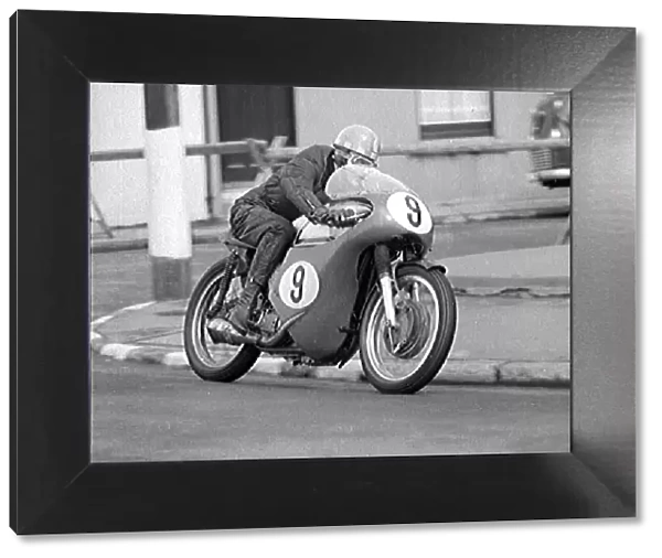 Keith Heckles (Norton)1965 Senior Manx Grand Prix