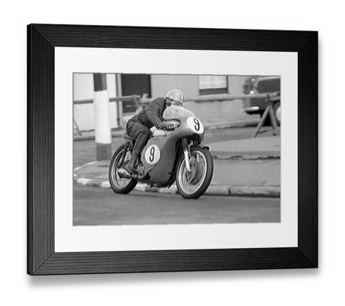Framed Print : Keith Heckles (Norton)1965 Senior Manx Grand Prix