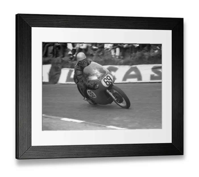 Framed Print : Lawrence Povey (Norton) 1964 Senior TT Framed Print : Lawrence Povey (Norton) 1964 Senior TT