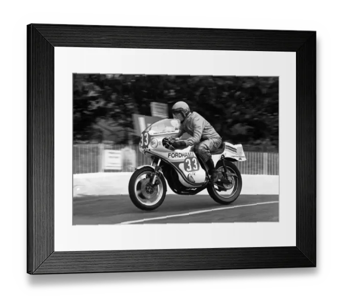 Framed Print : Ray Knight (Fordhams Honda) 1977 Formula One TT Framed Print : Ray Knight (Fordhams Honda) 1977 Formula One TT