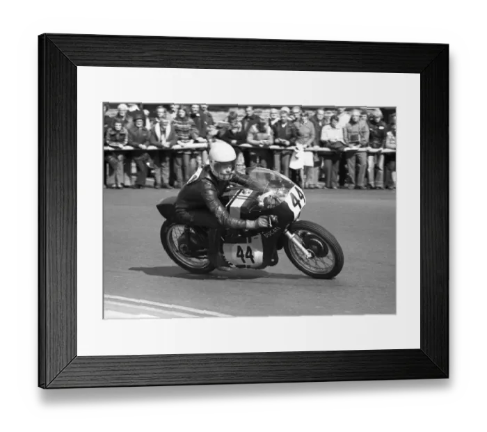 Framed Print : Paul Franklin (Ducati) 1977 Senior Manx Grand Prix Framed Print : Paul Franklin (Ducati) 1977 Senior Manx Grand Prix