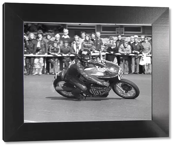 Dave East (Velocette) 1977 Senior Manx Grand Prix