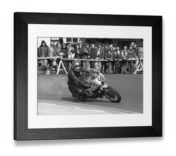 Framed Print : John Daly (Triumph) 1977 Senior Manx Grand Prix Framed Print : John Daly (Triumph) 1977 Senior Manx Grand Prix