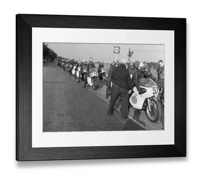 Framed Print : Paul Coombes (CRD) 1968 Senior Manx Grand Prix practice