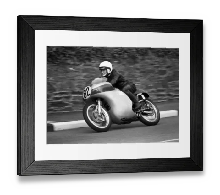 Framed Print : Fred Holmes (Matchless) 1971 Senior Manx Grand Prix practice Framed Print : Fred Holmes (Matchless) 1971 Senior Manx Grand Prix practice