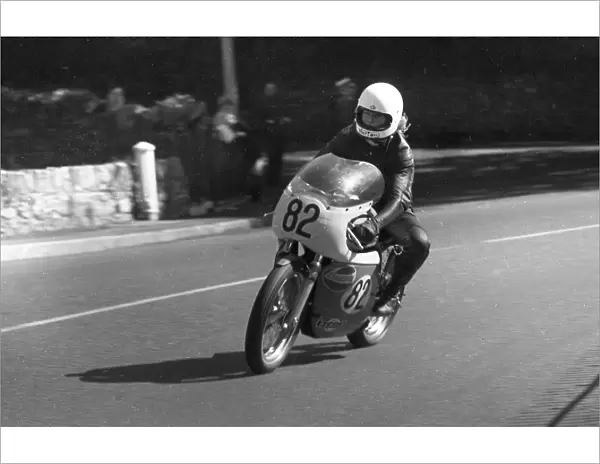 Frank Ralston (Norton) 1972 Senior Manx Grand Prix