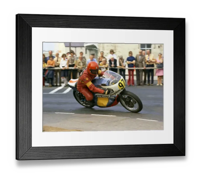Framed Print : Alan Jackson (Brew Suzuki) 1975 Senior Manx Grand Prix Framed Print : Alan Jackson (Brew Suzuki) 1975 Senior Manx Grand Prix