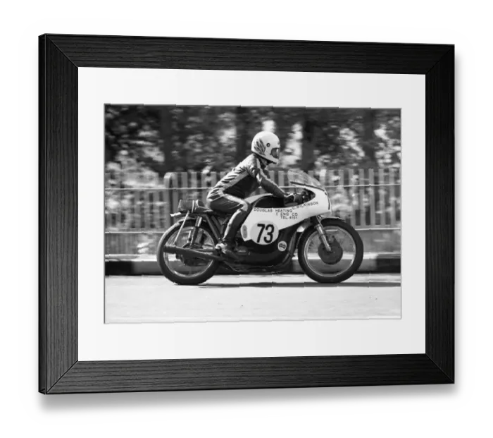 Framed Print : Colin Wilkinson (Norton) 1972 Senior Manx Grand Prix Framed Print : Colin Wilkinson (Norton) 1972 Senior Manx Grand Prix