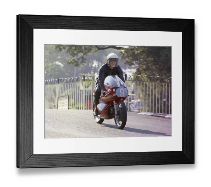 Framed Print : Phil Nicholls (Finch Aermacchi) 1972 Junior Manx Grand Prix Framed Print : Phil Nicholls (Finch Aermacchi) 1972 Junior Manx Grand Prix
