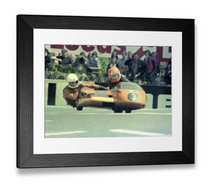 Framed Print : Helmut Schilling & Rainer Gundel (Aro) 1976 500 Sidecar TT Framed Print : Helmut Schilling & Rainer Gundel (Aro) 1976 500 Sidecar TT