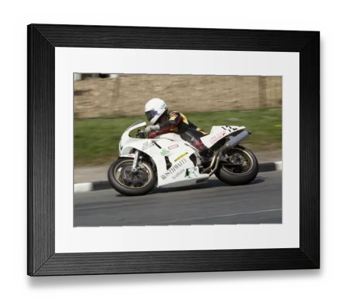 Framed Print : Bob Jackson (Honda) 1992 Senior TT Framed Print : Bob Jackson (Honda) 1992 Senior TT