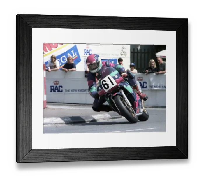 Framed Print : John Barton (Honda) 1992 Formula One TT Framed Print : John Barton (Honda) 1992 Formula One TT