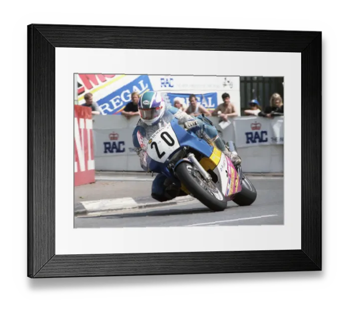 Framed Print : Gary Radcliffe (Honda) 1992 Formula One TT Framed Print : Gary Radcliffe (Honda) 1992 Formula One TT