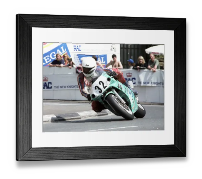 Framed Print : Mick Noblett (Honda) 1992 Formula One TT Framed Print : Mick Noblett (Honda) 1992 Formula One TT