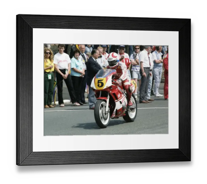 Framed Print : Brian Reid (Yamaha) 1992 Supersport 600 TT Framed Print : Brian Reid (Yamaha) 1992 Supersport 600 TT