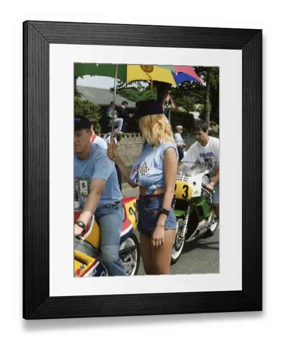 Framed Print : Grant Goodings Brolly Dolly 1992 Supersport 600 TT Framed Print : Grant Goodings Brolly Dolly 1992 Supersport 600 TT