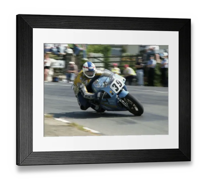 Framed Print : Derek Young (Honda) 1992 Senior TT Framed Print : Derek Young (Honda) 1992 Senior TT