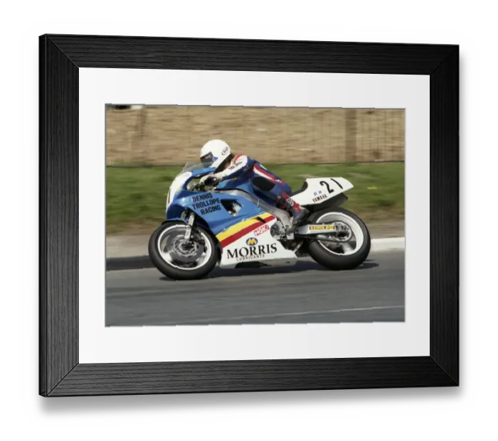 Framed Print : Steve Williams (Yamaha) 1992 Senior TT Framed Print : Steve Williams (Yamaha) 1992 Senior TT
