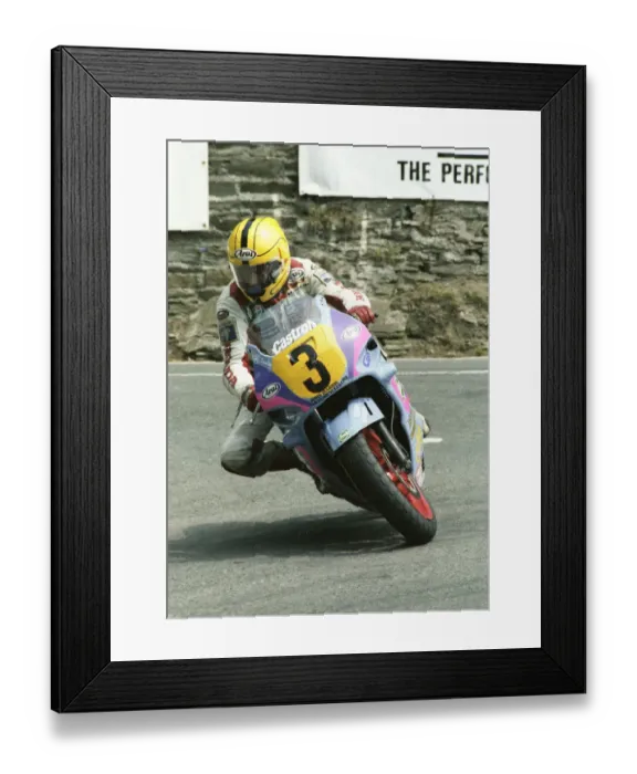 Framed Print : Joey Dunlop (Honda) 1992 Supersport 600 TT Framed Print : Joey Dunlop (Honda) 1992 Supersport 600 TT