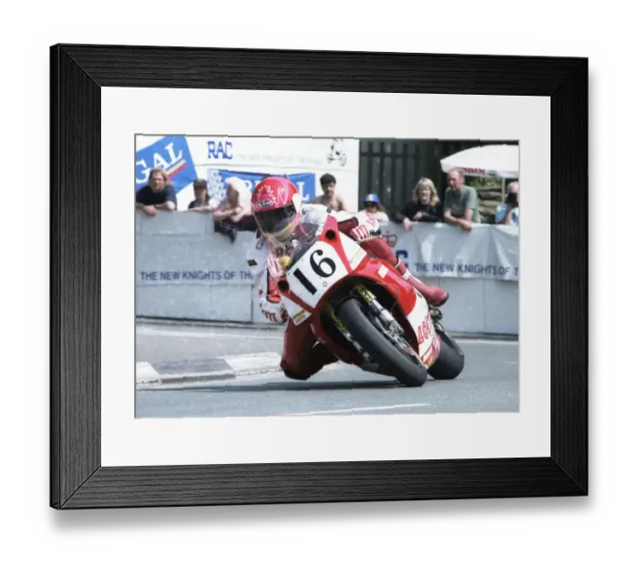 Framed Print : Mark Farmer (Yamaha) 1992 Formula One TT Framed Print : Mark Farmer (Yamaha) 1992 Formula One TT