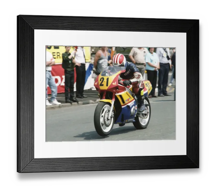 Framed Print : Grant Goodings (Yamaha) 1992 Supersport 600 TT Framed Print : Grant Goodings (Yamaha) 1992 Supersport 600 TT