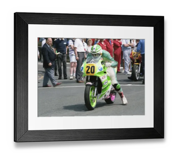 Framed Print : Alan Batson (Honda) 1992 Supersport 600 TT Framed Print : Alan Batson (Honda) 1992 Supersport 600 TT