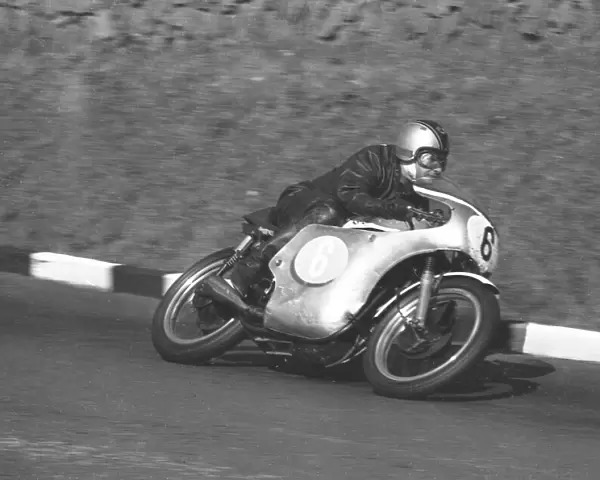 Nisbet Dalgleish (Norton) 1965 Junior Manx Grand Prix