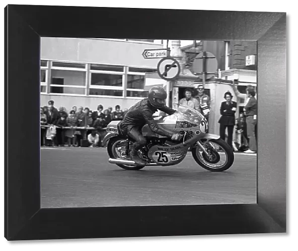 Richard Horton (Yamaha) 1975 Production TT