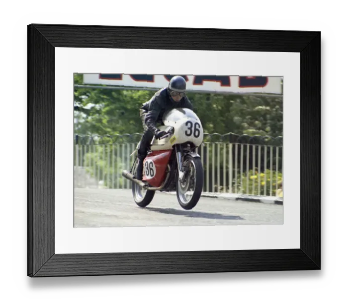 Framed Print : Austin Hockley (Norton) 1971 Formula 750 TT Framed Print : Austin Hockley (Norton) 1971 Formula 750 TT