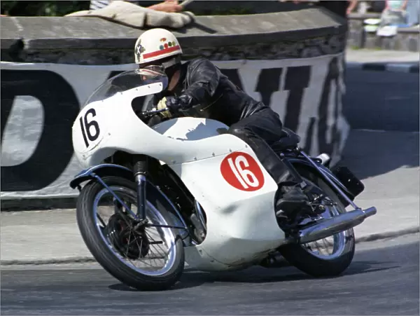 Gerry Borland (BSA) 1969 Production TT