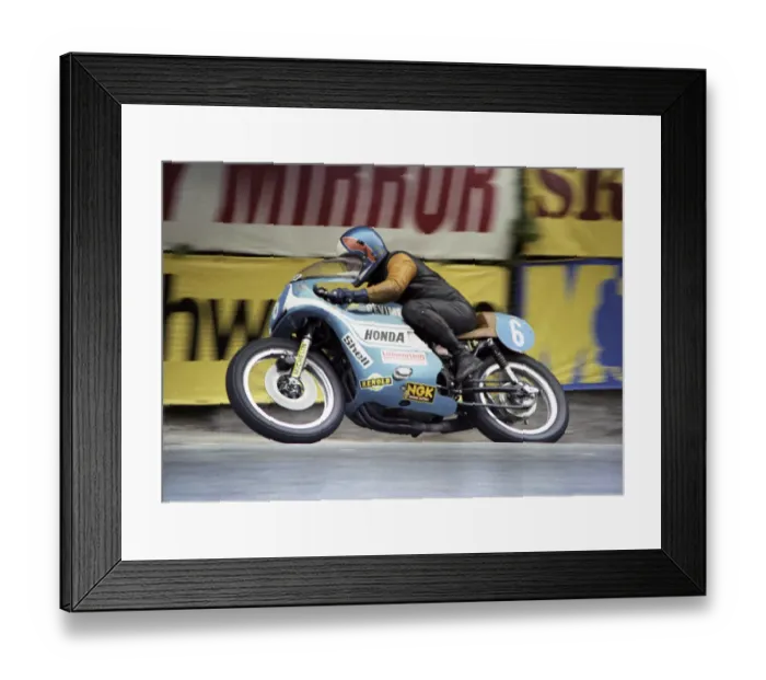 Framed Print : Dave Mason (Honda) 1978 Formula Two TT Framed Print : Dave Mason (Honda) 1978 Formula Two TT