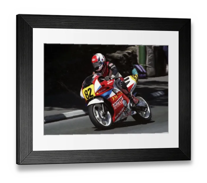 Framed Print : Stephen Briggs (Honda) 1994 Supersport 600 TT Framed Print : Stephen Briggs (Honda) 1994 Supersport 600 TT