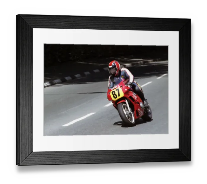 Framed Print : Ronnie Lindsay (Honda) 1994 Supersport 600 TT Framed Print : Ronnie Lindsay (Honda) 1994 Supersport 600 TT