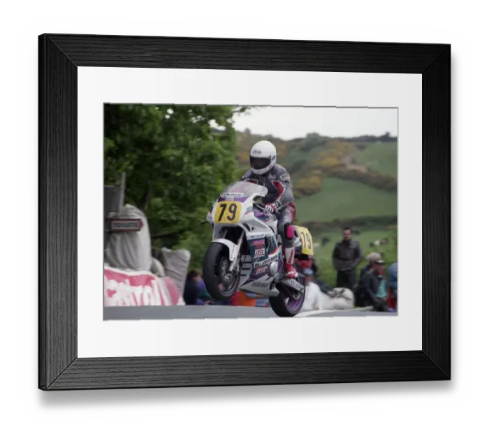Framed Print : Hugh Reynolds (Yamaha) 1994 Supersport TT Framed Print : Hugh Reynolds (Yamaha) 1994 Supersport TT