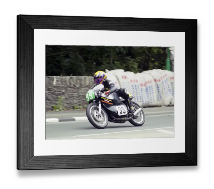 Framed Print : Roy Richardson (Bullock Suzuki) 1999 Lightweight Classic Manx Grand Prix Framed Print : Roy Richardson (Bullock Suzuki) 1999 Lightweight Classic Manx Grand Prix