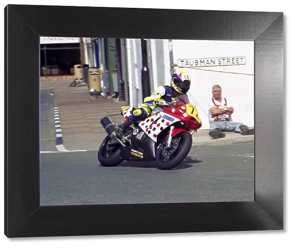 Bob Farrington (Yamaha) 2000 Senior Manx Grand Prix