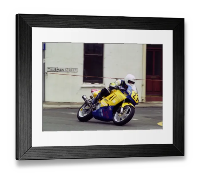 Framed Print : Steve Rathbone (R&R Honda) 1999 Newcomers Manx Grand Prix Framed Print : Steve Rathbone (R&R Honda) 1999 Newcomers Manx Grand Prix