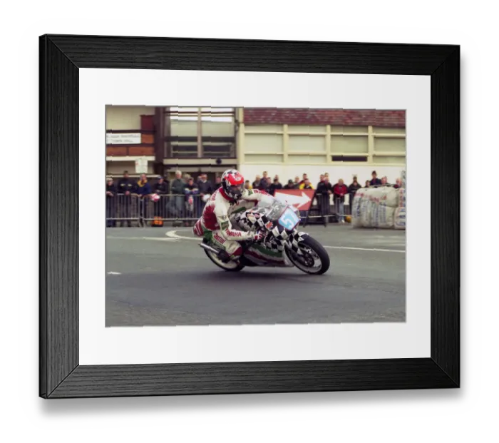Framed Print : Steven Jones (Yamaha) 1999 Newcomers Manx Grand Prix Framed Print : Steven Jones (Yamaha) 1999 Newcomers Manx Grand Prix