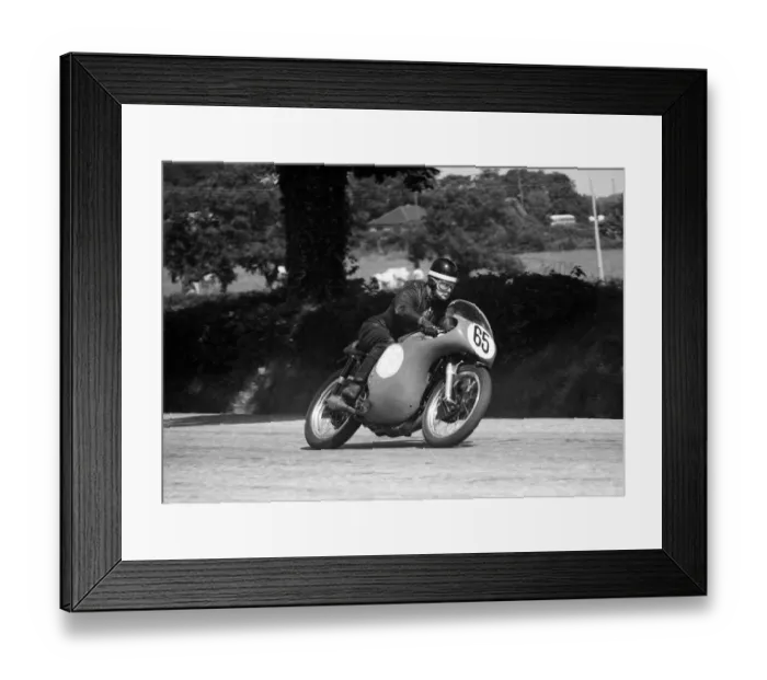 Framed Print : Joe Glazebrook (Norton) 1961 Junior TT Framed Print : Joe Glazebrook (Norton) 1961 Junior TT