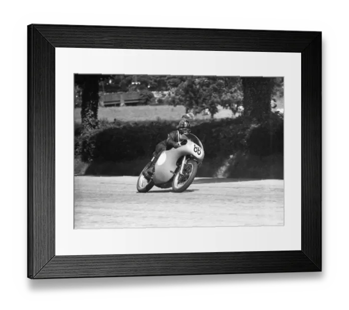 Framed Print : Graham Smith (Norton) 1961 Junior TT Framed Print : Graham Smith (Norton) 1961 Junior TT
