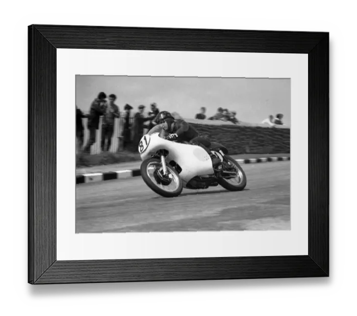 Framed Print : John Simmonds (Matchless) 1960 Senior TT Framed Print : John Simmonds (Matchless) 1960 Senior TT