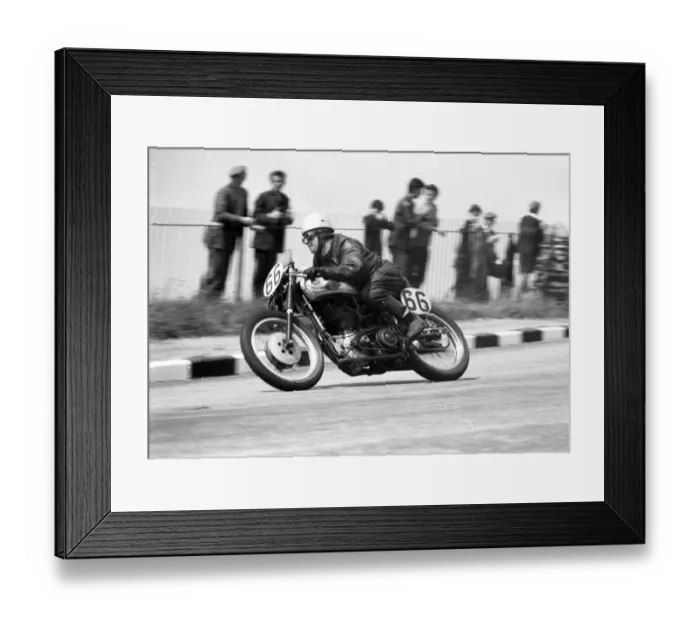 Framed Print : Lawrence Povey (Povey BSA) 1960 Senior TT Framed Print : Lawrence Povey (Povey BSA) 1960 Senior TT