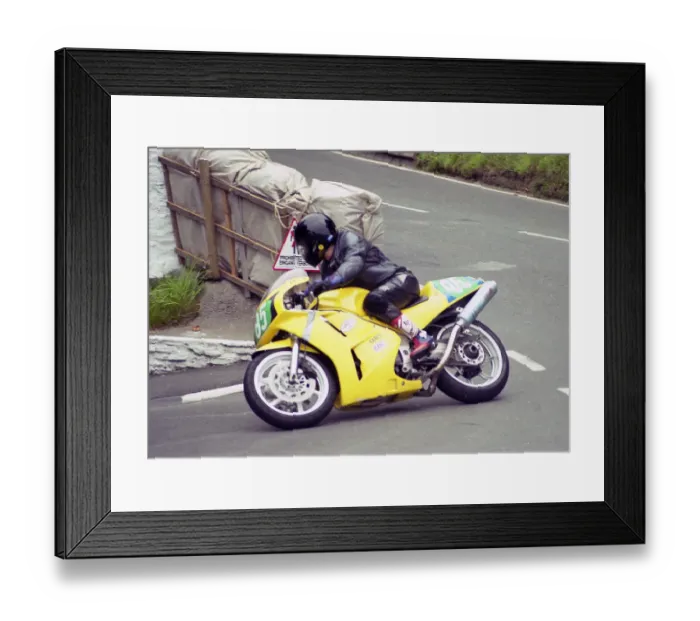 Framed Print : Paul Balmain (Honda) 1999 Ultra Lightweight Manx Grand Prix