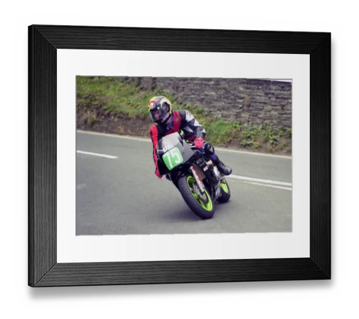 Framed Print : Paul Gilroy (Yamaha) 1999 Ultra Lightweight Manx Grand Prix Framed Print : Paul Gilroy (Yamaha) 1999 Ultra Lightweight Manx Grand Prix