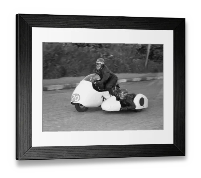 Framed Print : Alan Young & R Q Cairncross (BMW) 1959 Sidecar TT Framed Print : Alan Young & R Q Cairncross (BMW) 1959 Sidecar TT