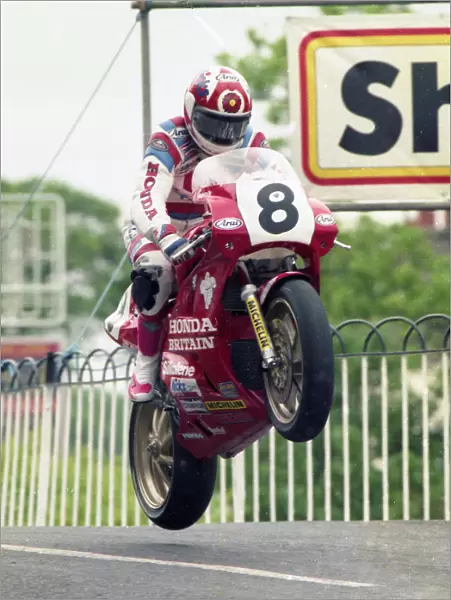 Carl Fogarty (Honda) 1990 Senior TT