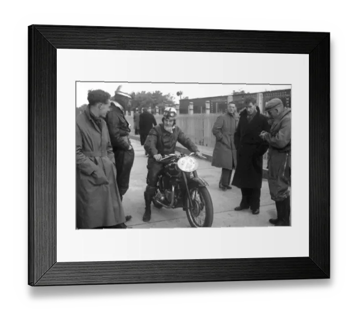 Framed Print : Alan Westfield (Triumph) 1948 Junior Clubman TT