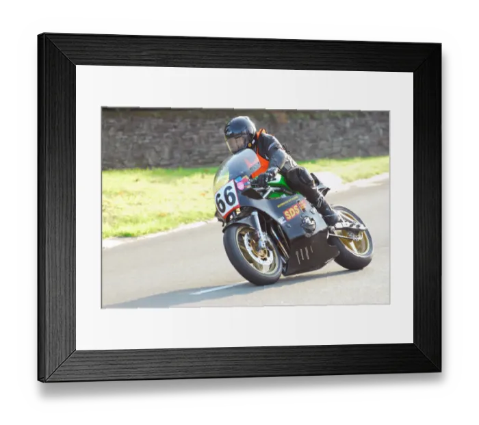 Framed Print : Steve Dobbie (Kawasaki) 2013 Formula One Classic TT Framed Print : Steve Dobbie (Kawasaki) 2013 Formula One Classic TT