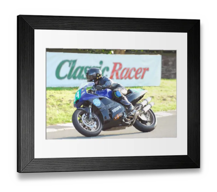 Framed Print : Shelley Pike (Honda) 2013 Lightweight Manx Grand Prix